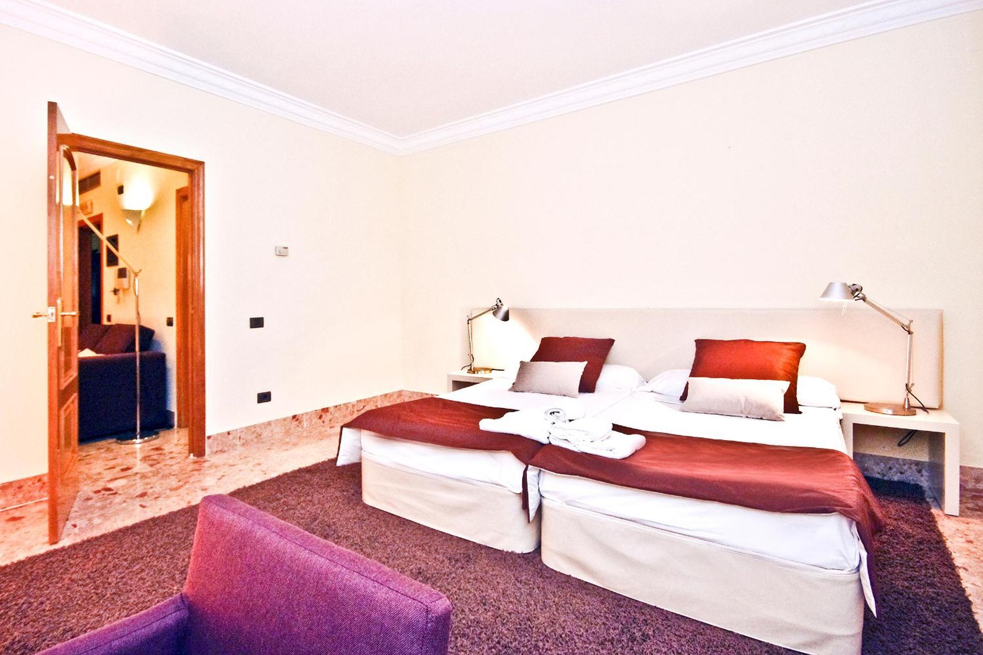 Bet Apartments - Apartments Catedral Valencia Buitenkant foto