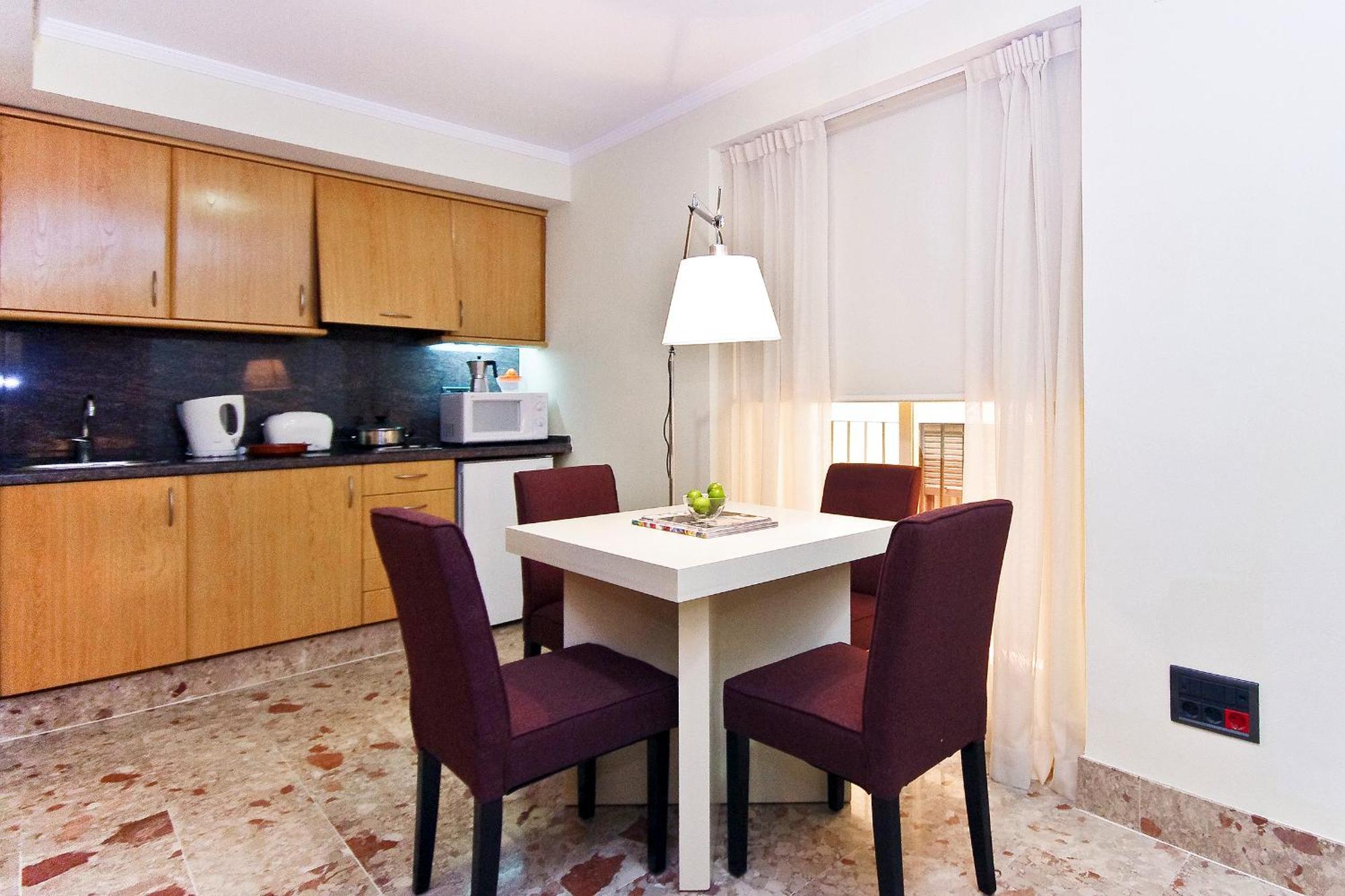 Bet Apartments - Apartments Catedral Valencia Buitenkant foto